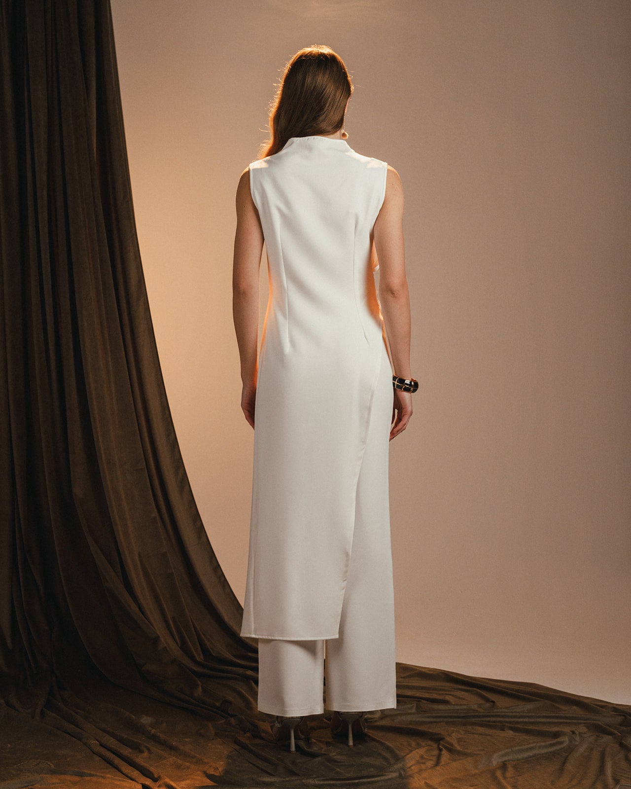 off white asymmetric crepe set with side draping