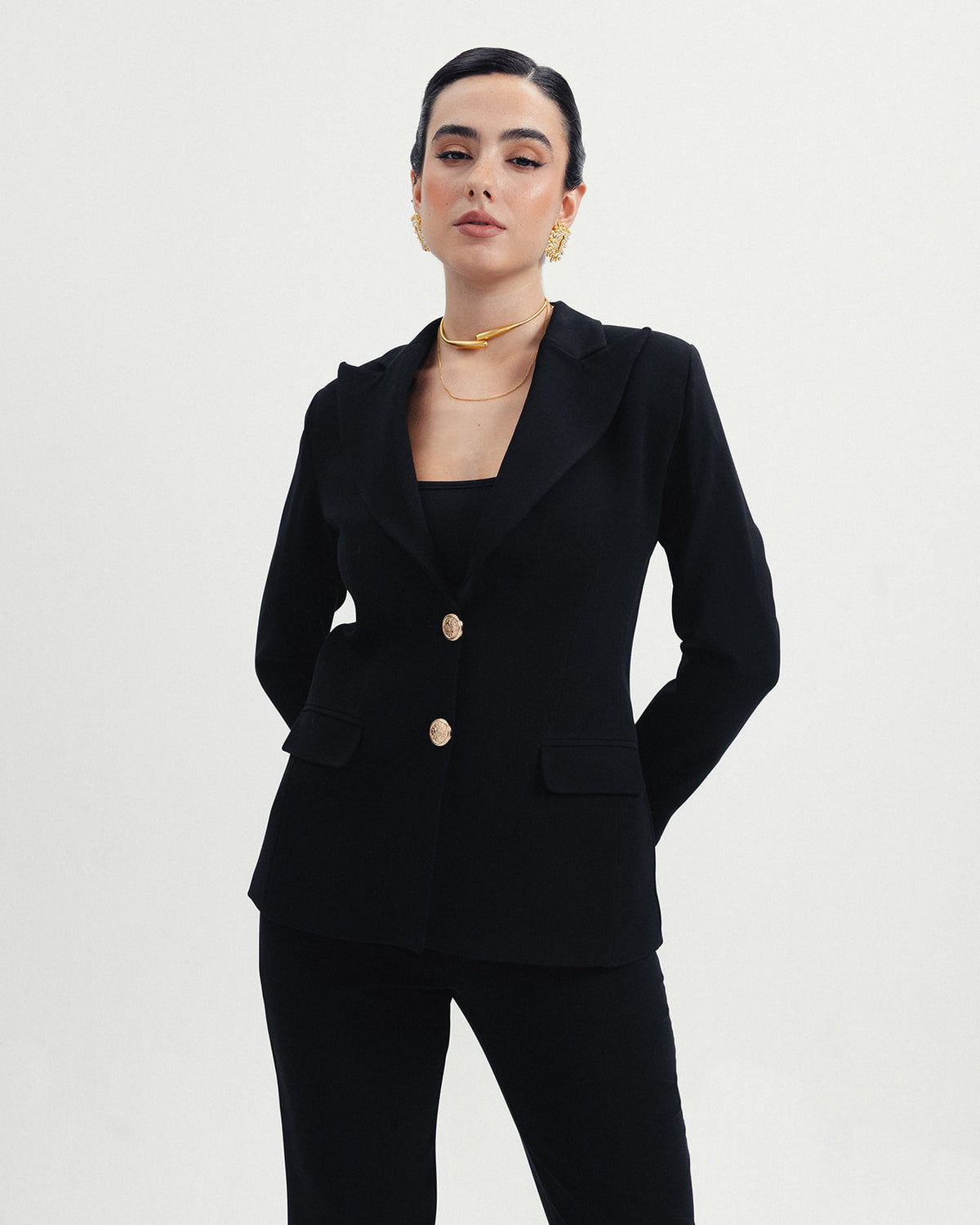 The Victoria Blazer in Noir