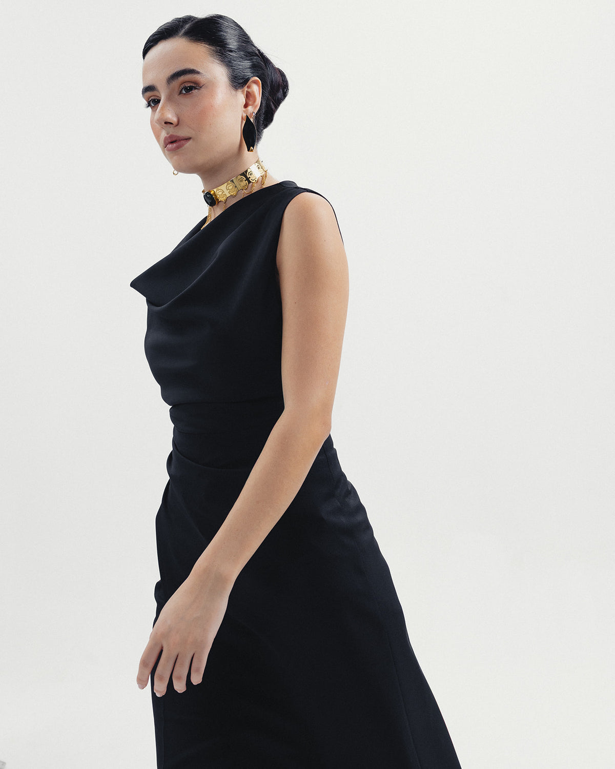 The Athena Sleeveless Tunic in Noir