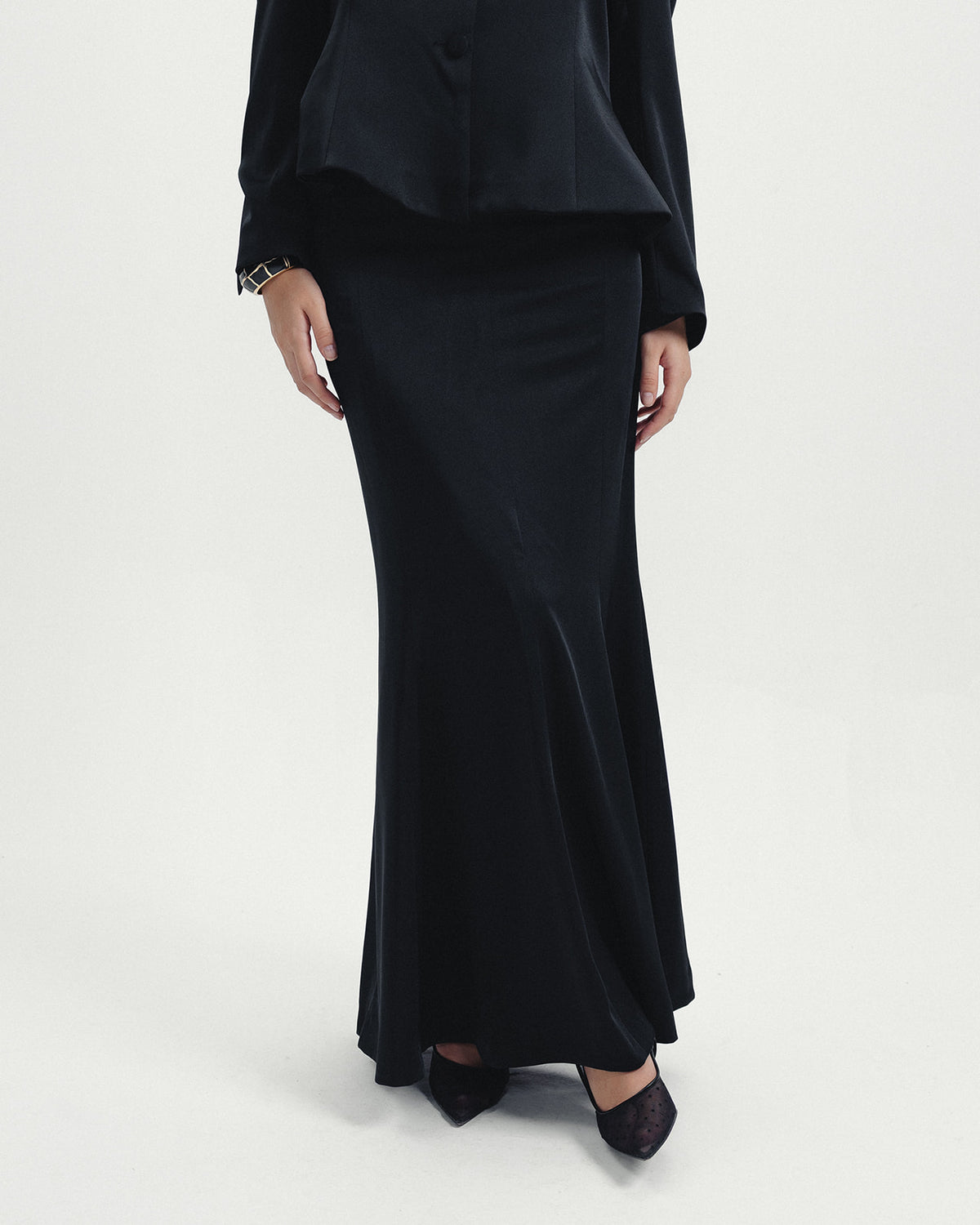 The Valerie Mermaid Skirt in Noir