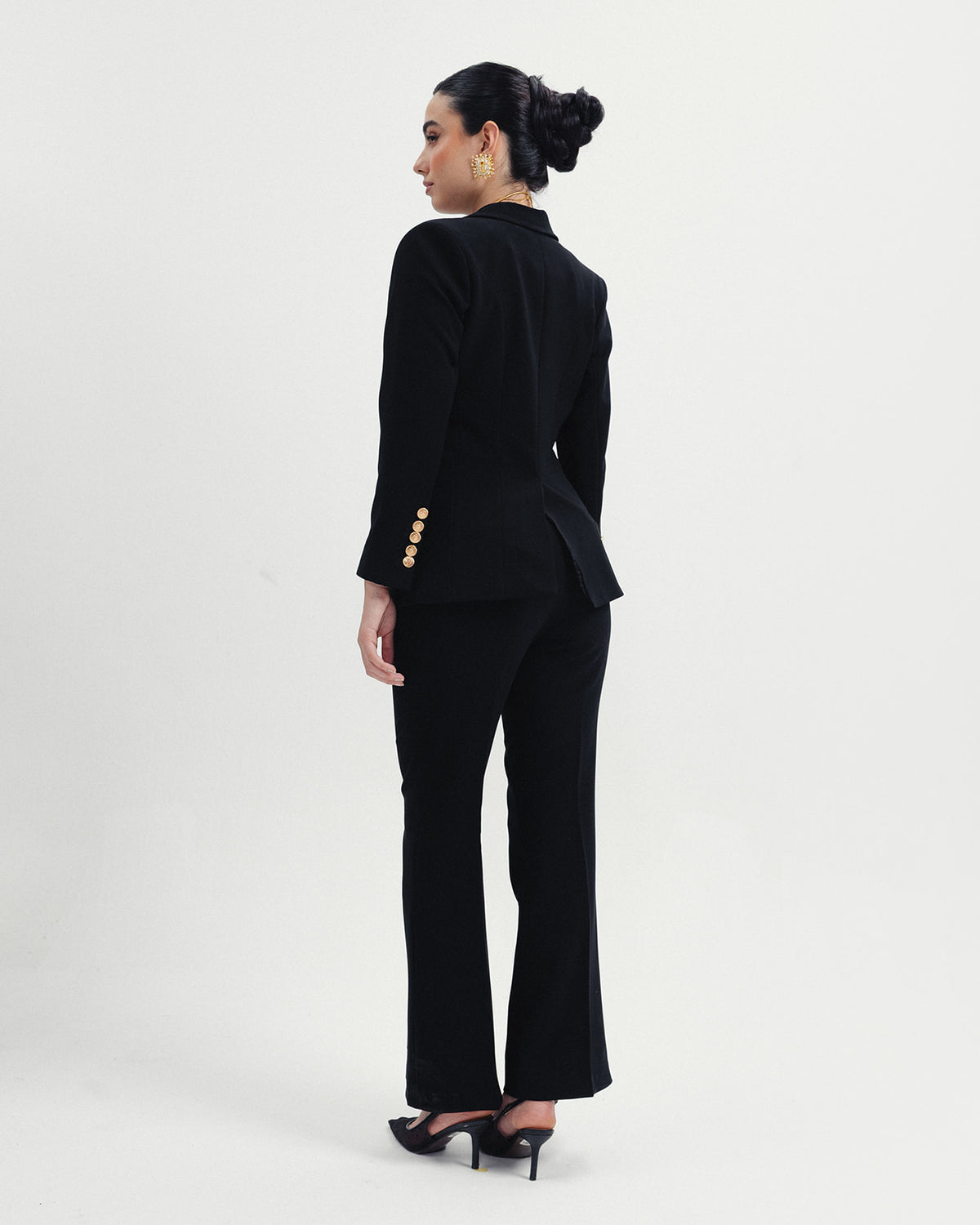 The Victoria Blazer in Noir