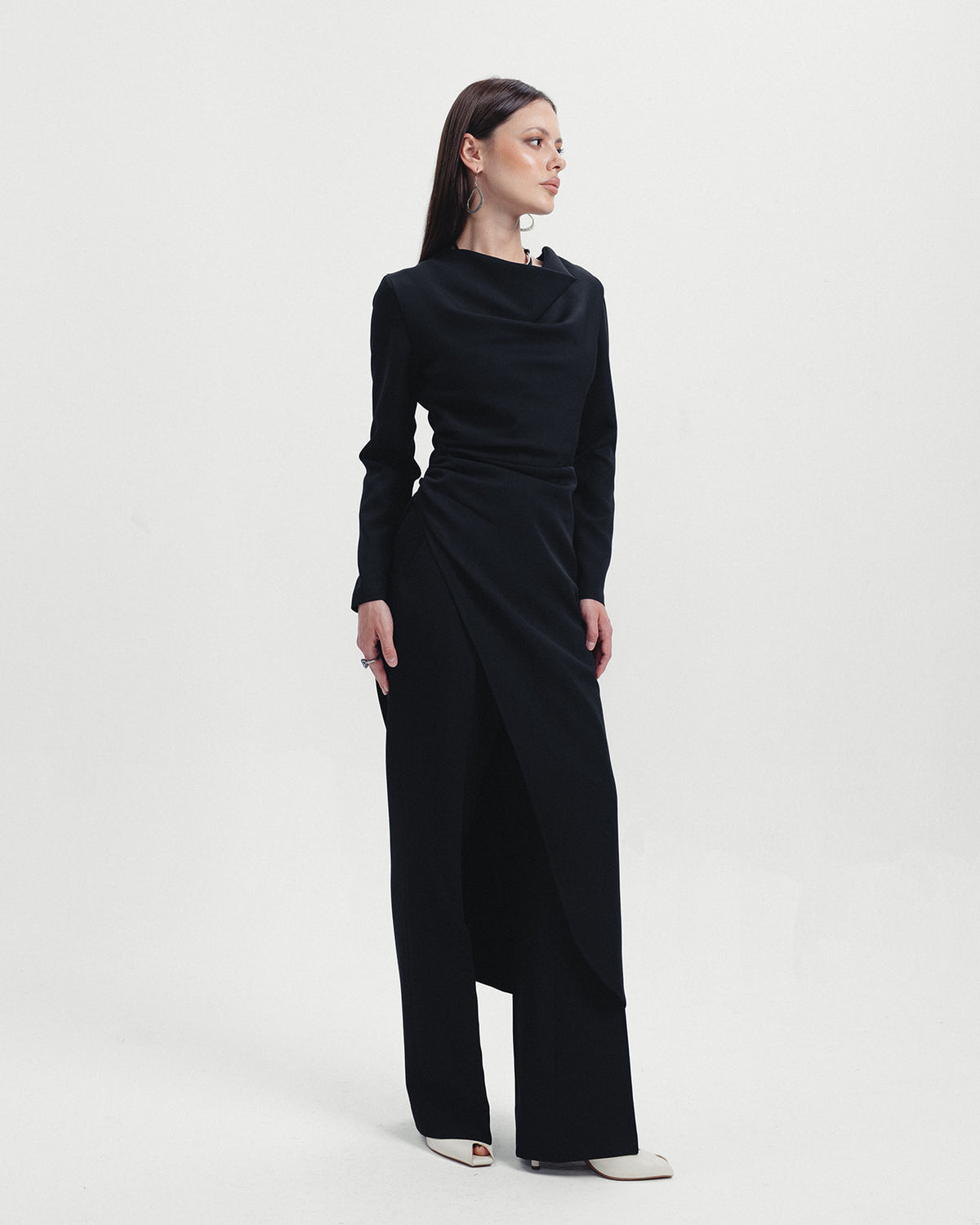 The Athena Long Sleeve Tunic in Noir