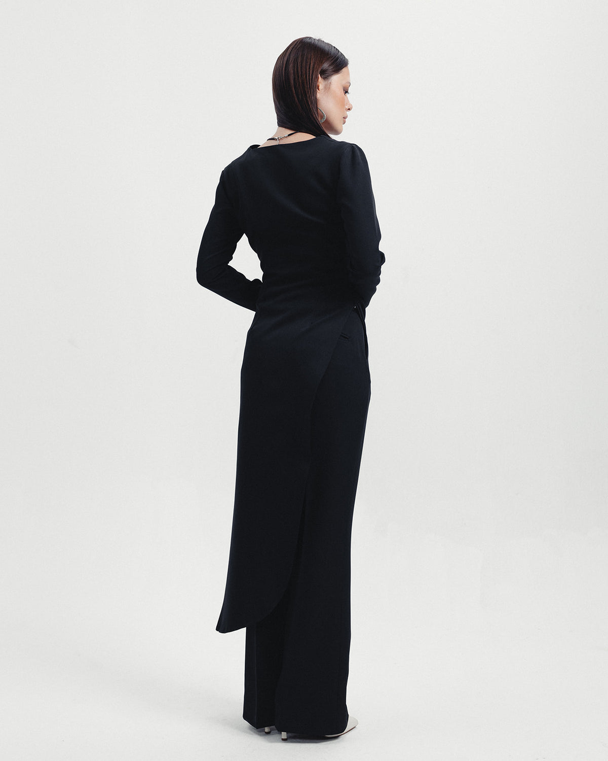 The Athena Long Sleeve Tunic in Noir